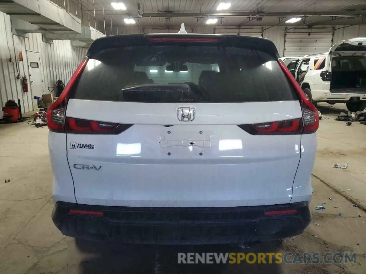 6 Photograph of a damaged car 2HKRS4H45RH421342 HONDA CRV 2024