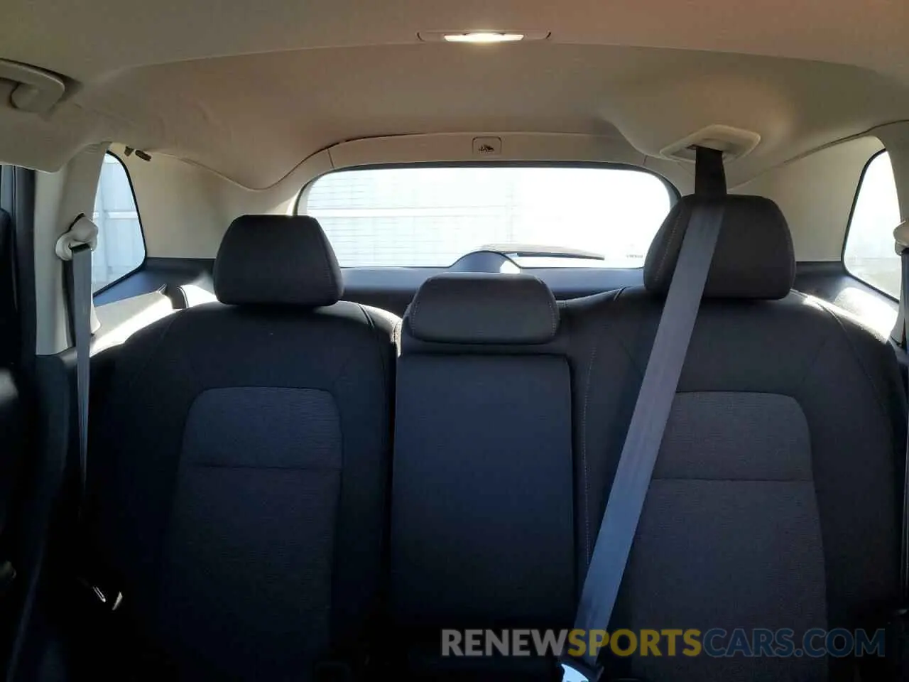 10 Photograph of a damaged car 2HKRS4H45RH437721 HONDA CRV 2024