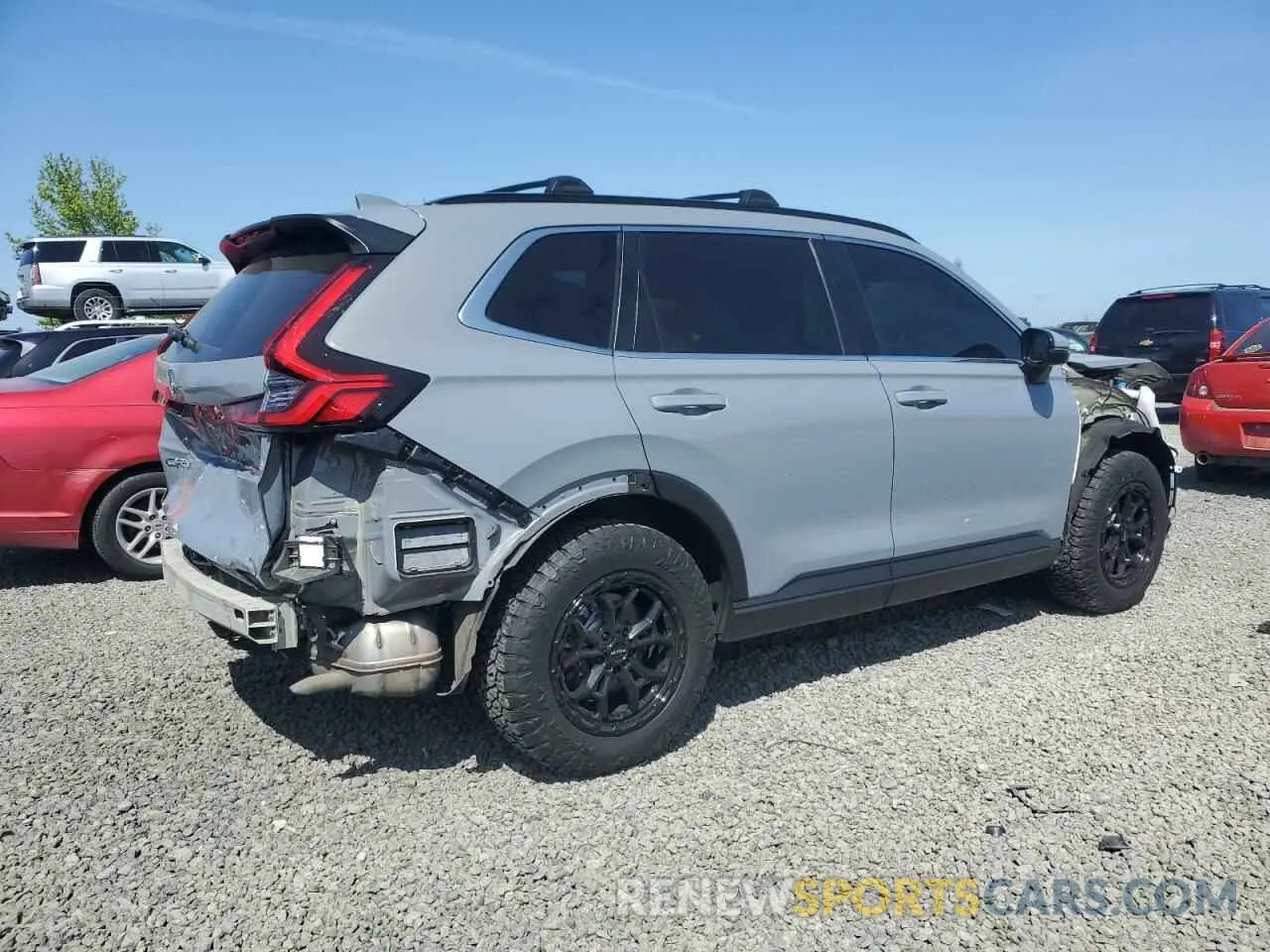 3 Photograph of a damaged car 2HKRS4H46RH455029 HONDA CRV 2024