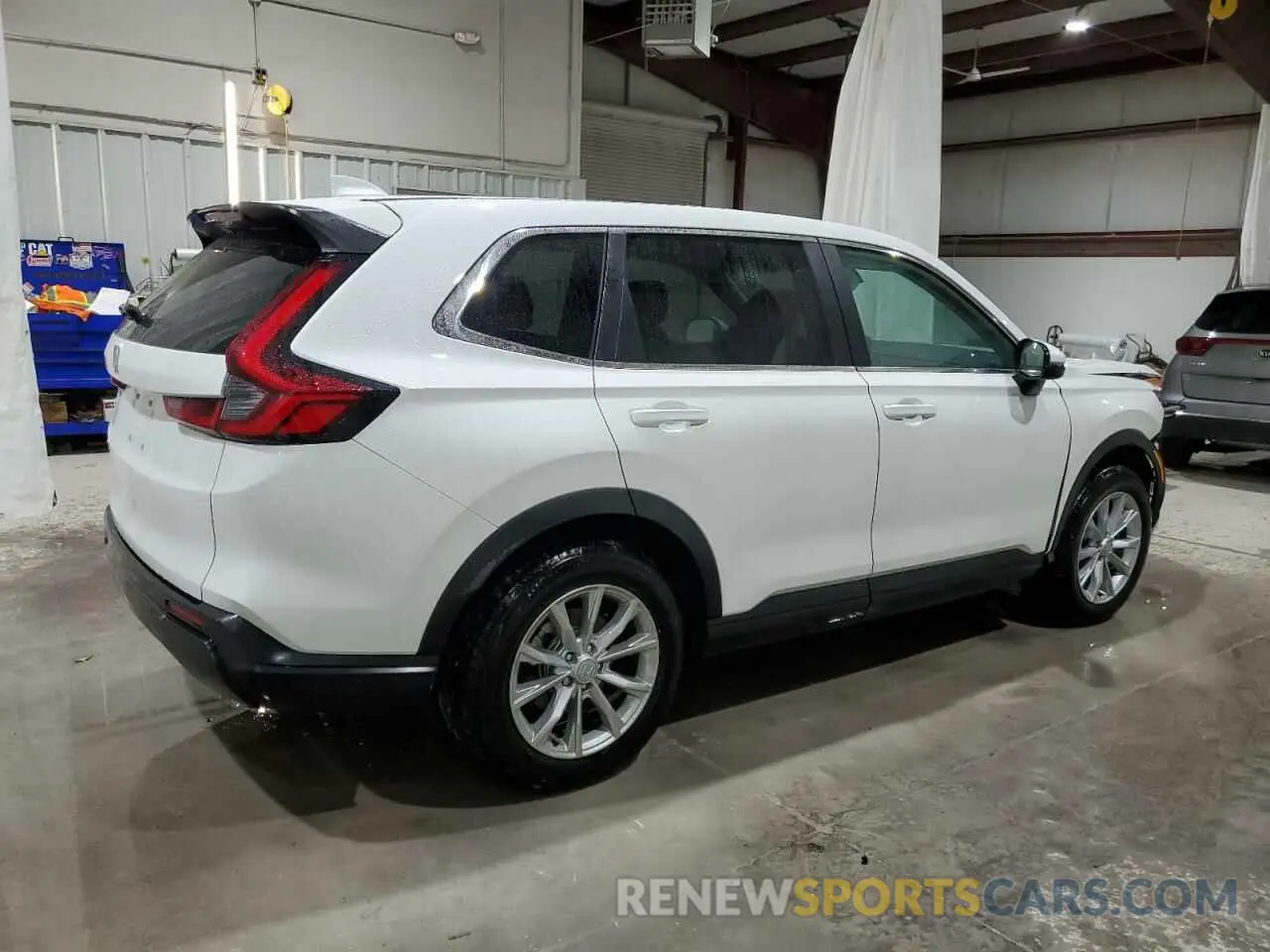 3 Photograph of a damaged car 2HKRS4H47RH440796 HONDA CRV 2024