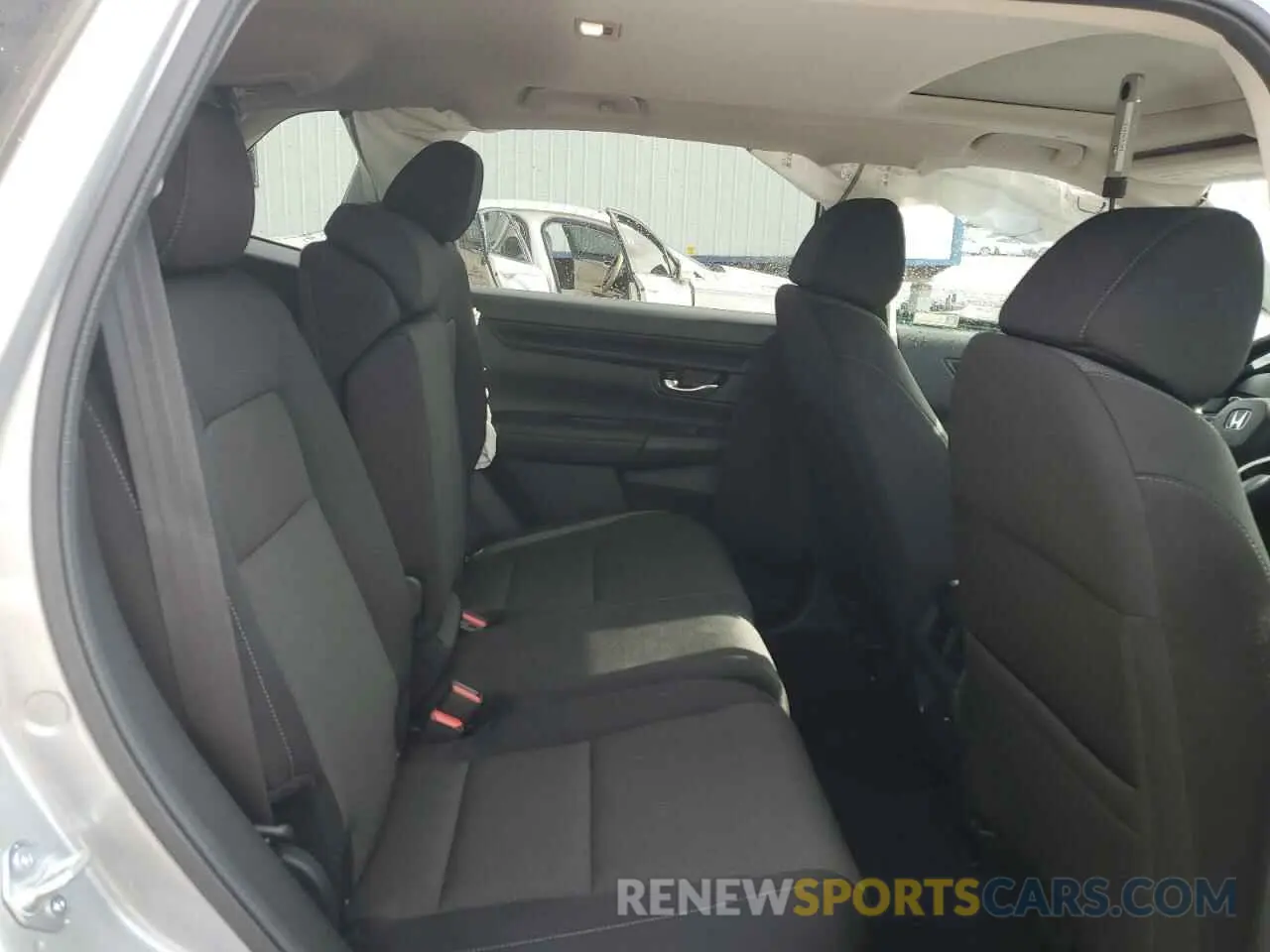 10 Photograph of a damaged car 2HKRS4H48RH408195 HONDA CRV 2024