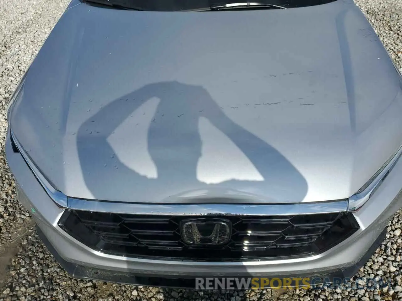 11 Photograph of a damaged car 2HKRS4H48RH408195 HONDA CRV 2024