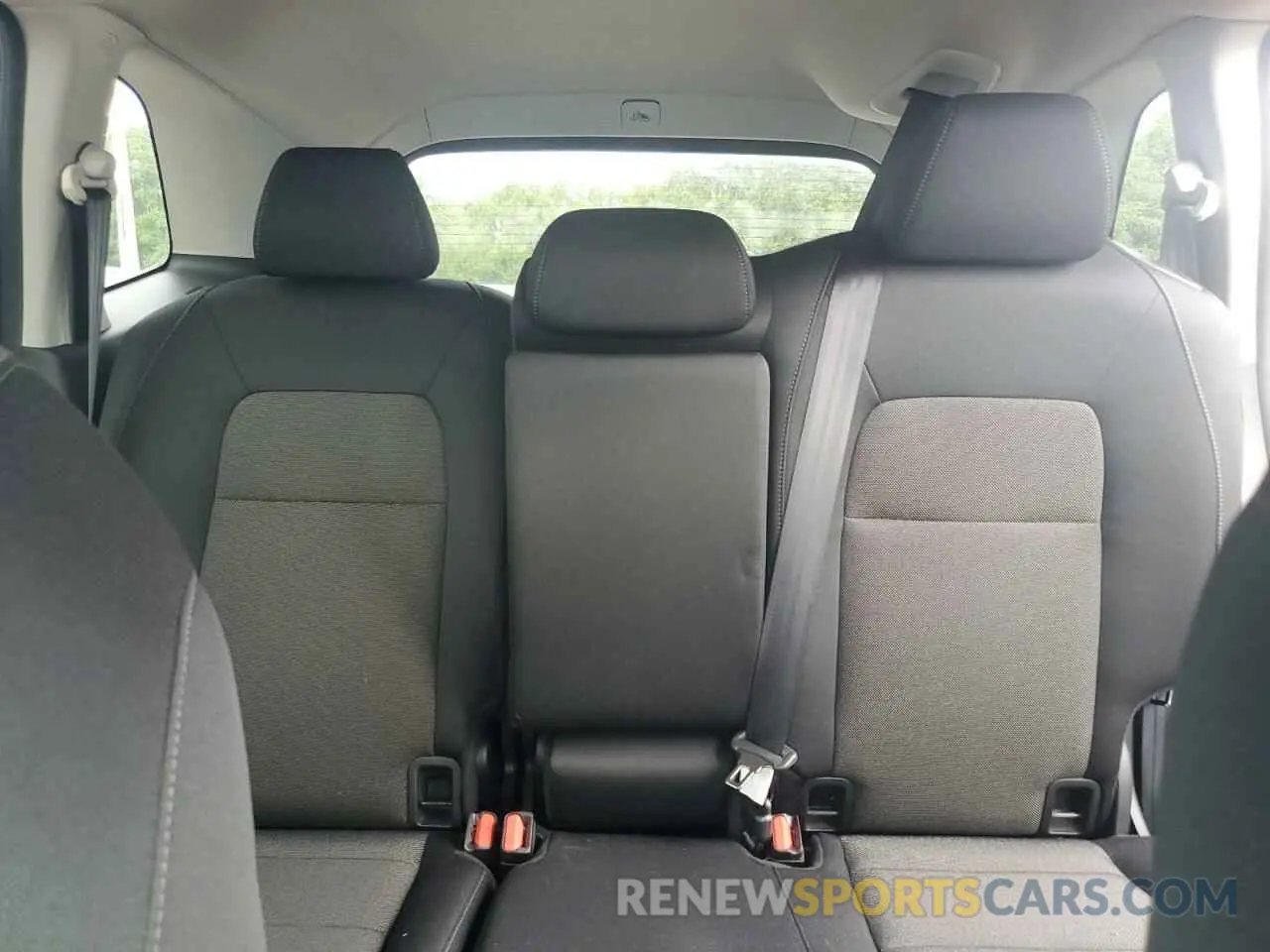 10 Photograph of a damaged car 2HKRS4H48RH410254 HONDA CRV 2024
