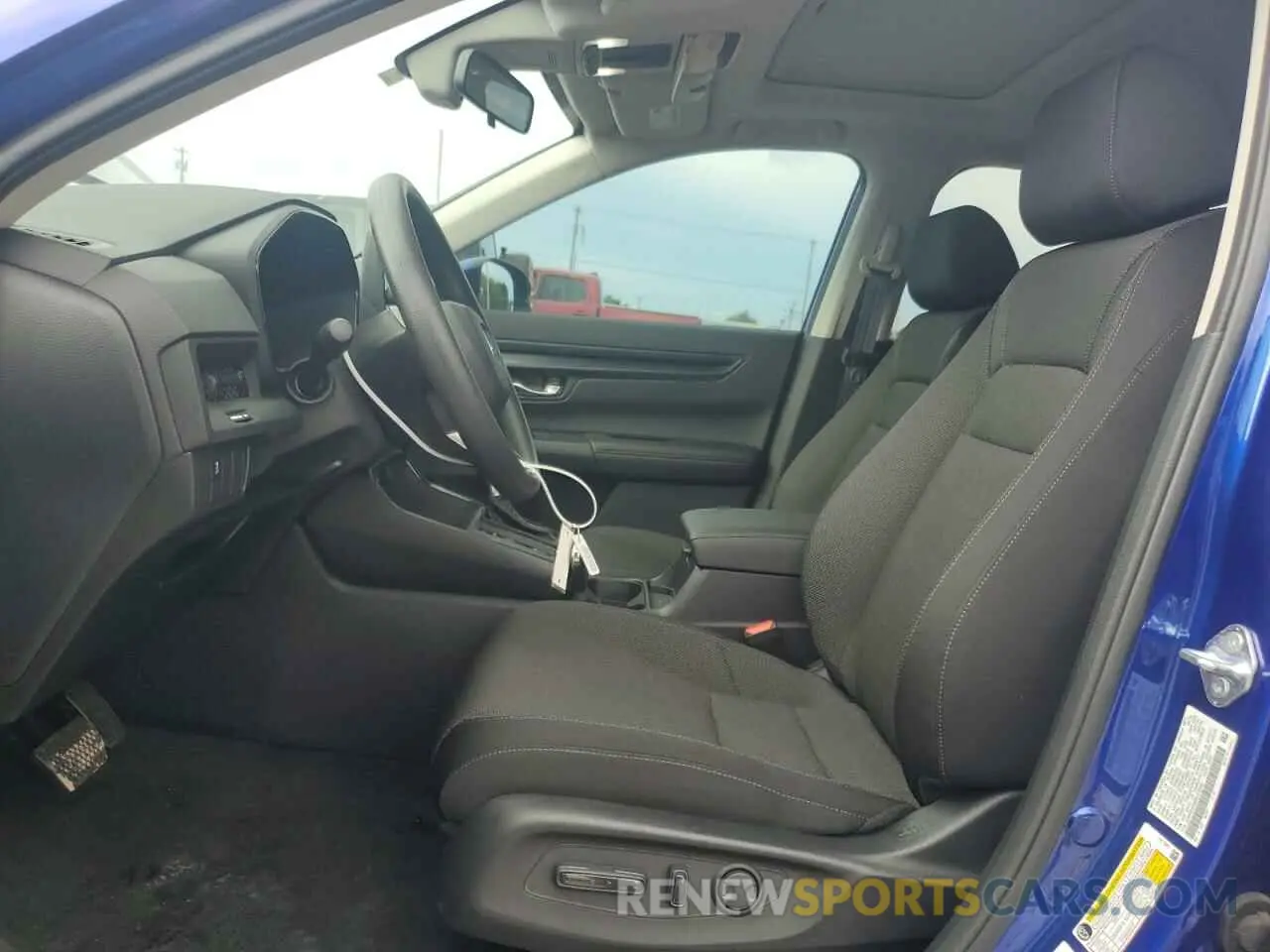 7 Photograph of a damaged car 2HKRS4H48RH410254 HONDA CRV 2024
