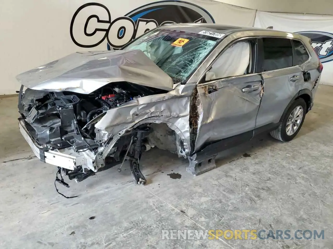 1 Photograph of a damaged car 2HKRS4H49RH477140 HONDA CRV 2024