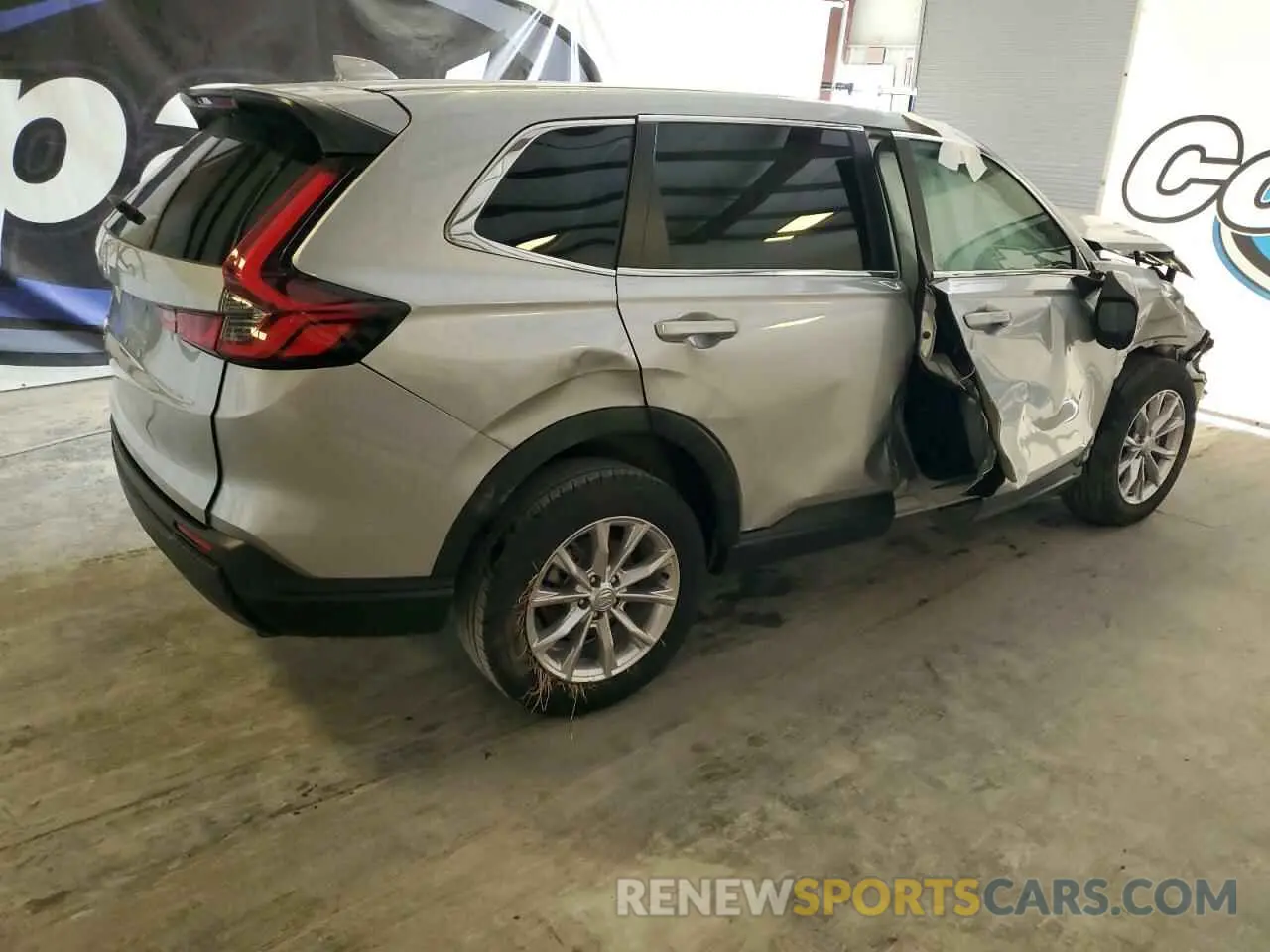 3 Photograph of a damaged car 2HKRS4H49RH477140 HONDA CRV 2024