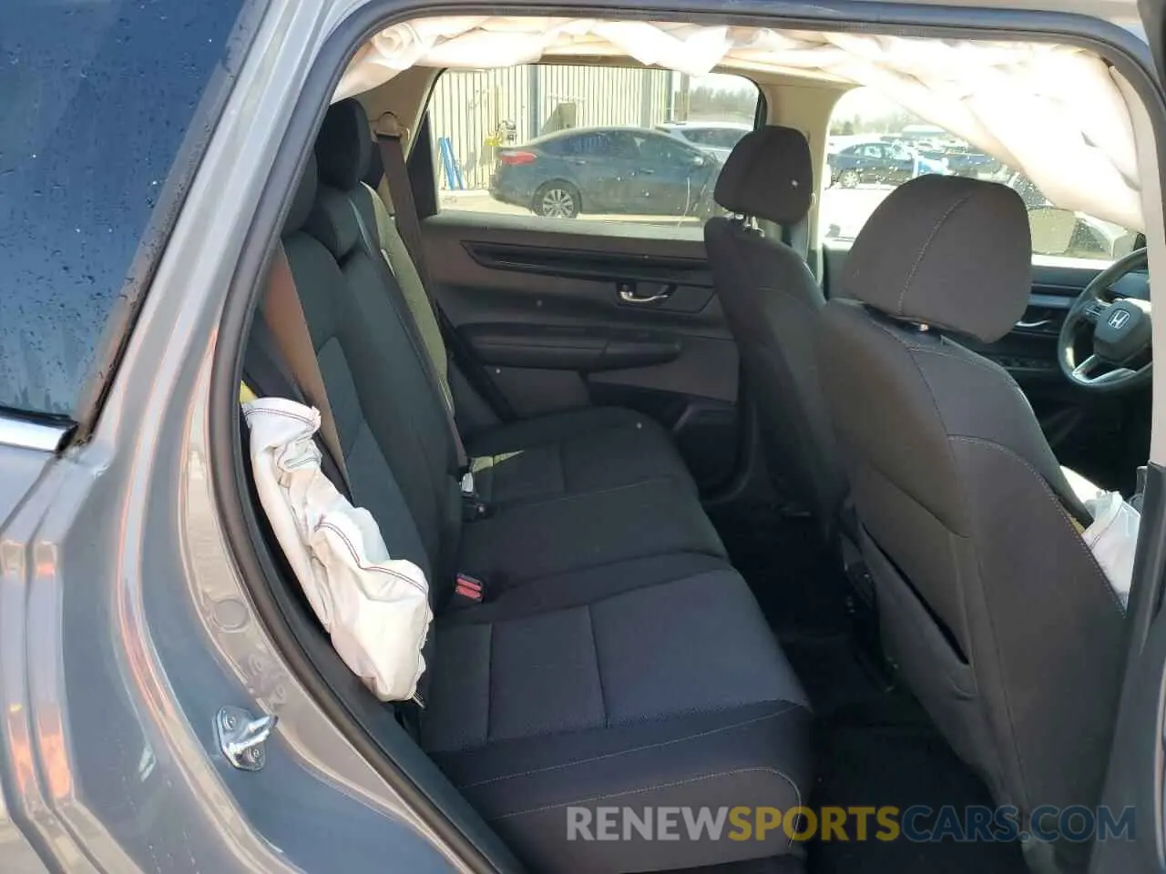 11 Photograph of a damaged car 2HKRS4H4XRH450061 HONDA CRV 2024
