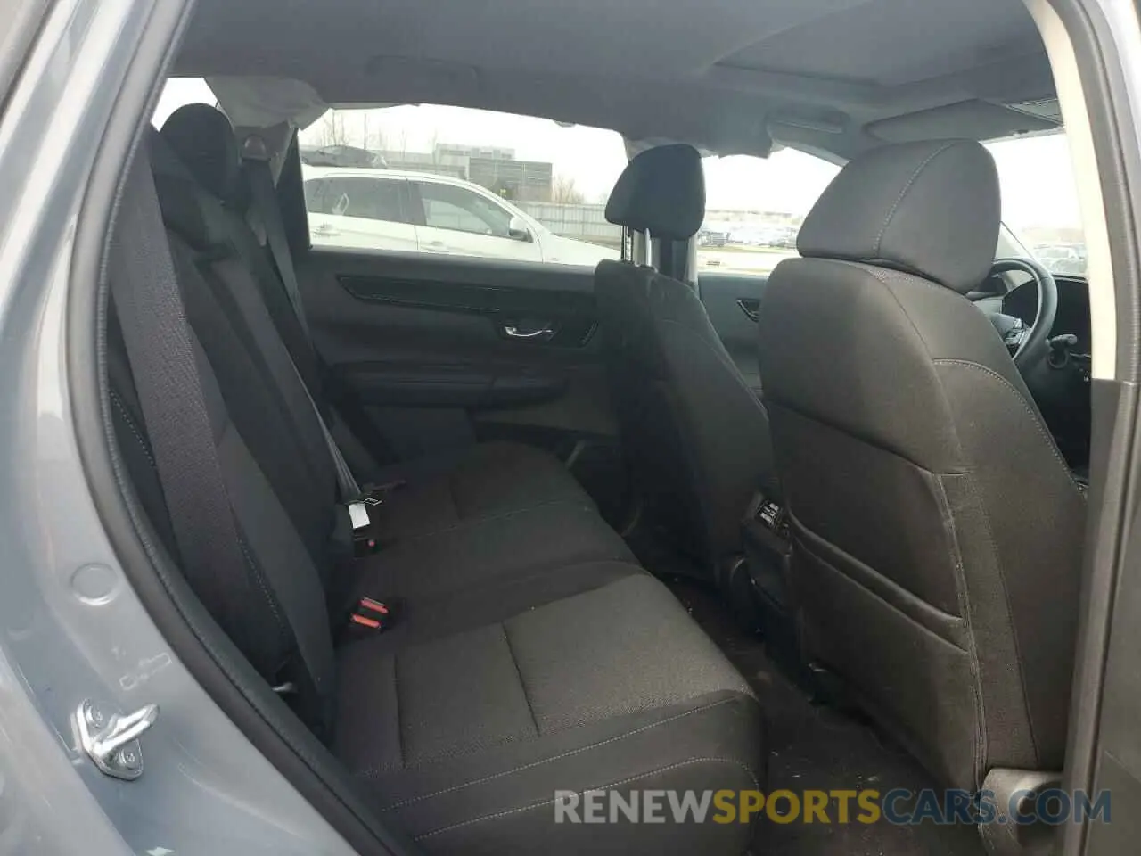 11 Photograph of a damaged car 2HKRS4H58RH115390 HONDA CRV 2024