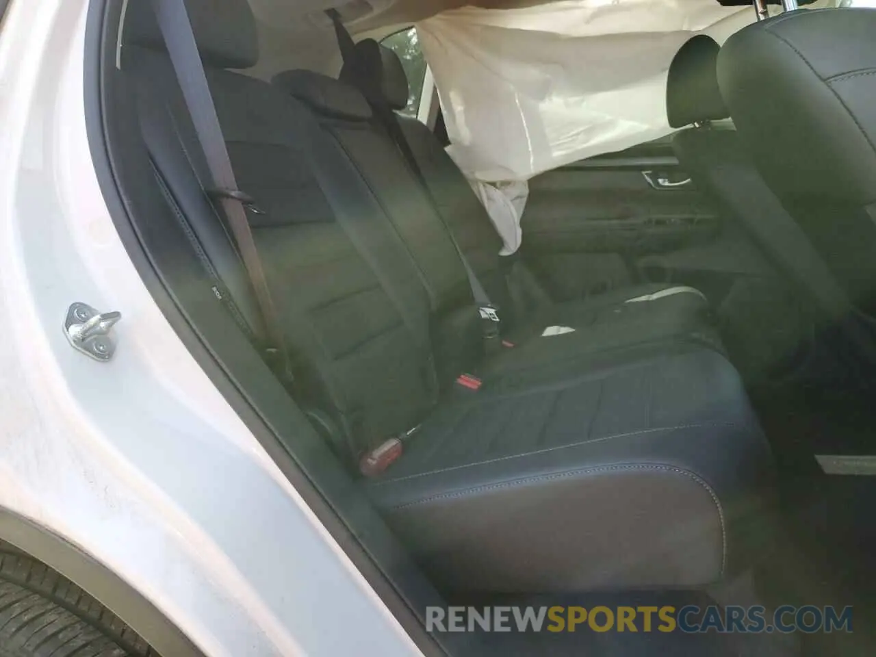 11 Photograph of a damaged car 2HKRS4H70RH458471 HONDA CRV 2024