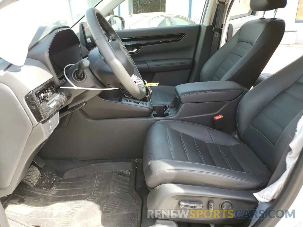 7 Photograph of a damaged car 2HKRS4H70RH458471 HONDA CRV 2024