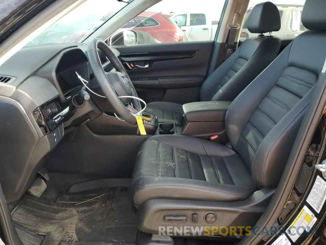 7 Photograph of a damaged car 2HKRS4H70RH460107 HONDA CRV 2024