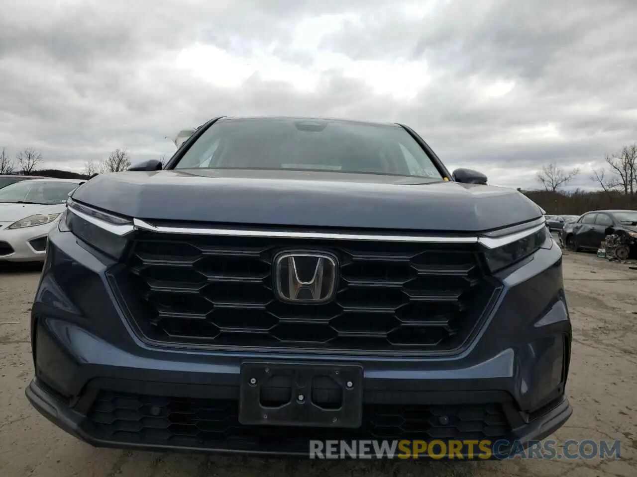 5 Photograph of a damaged car 2HKRS4H71RH451786 HONDA CRV 2024