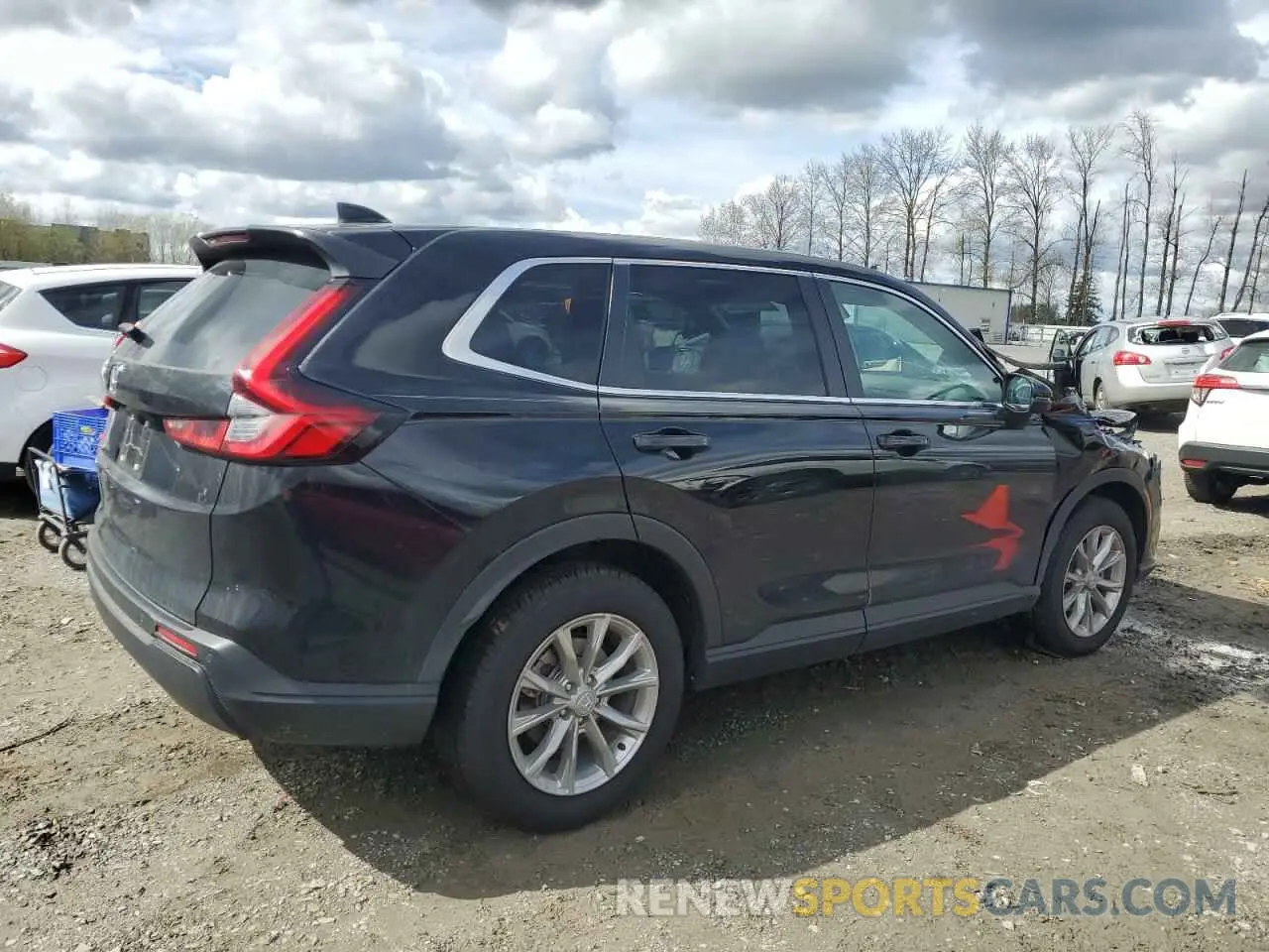 3 Photograph of a damaged car 2HKRS4H74RH471112 HONDA CRV 2024