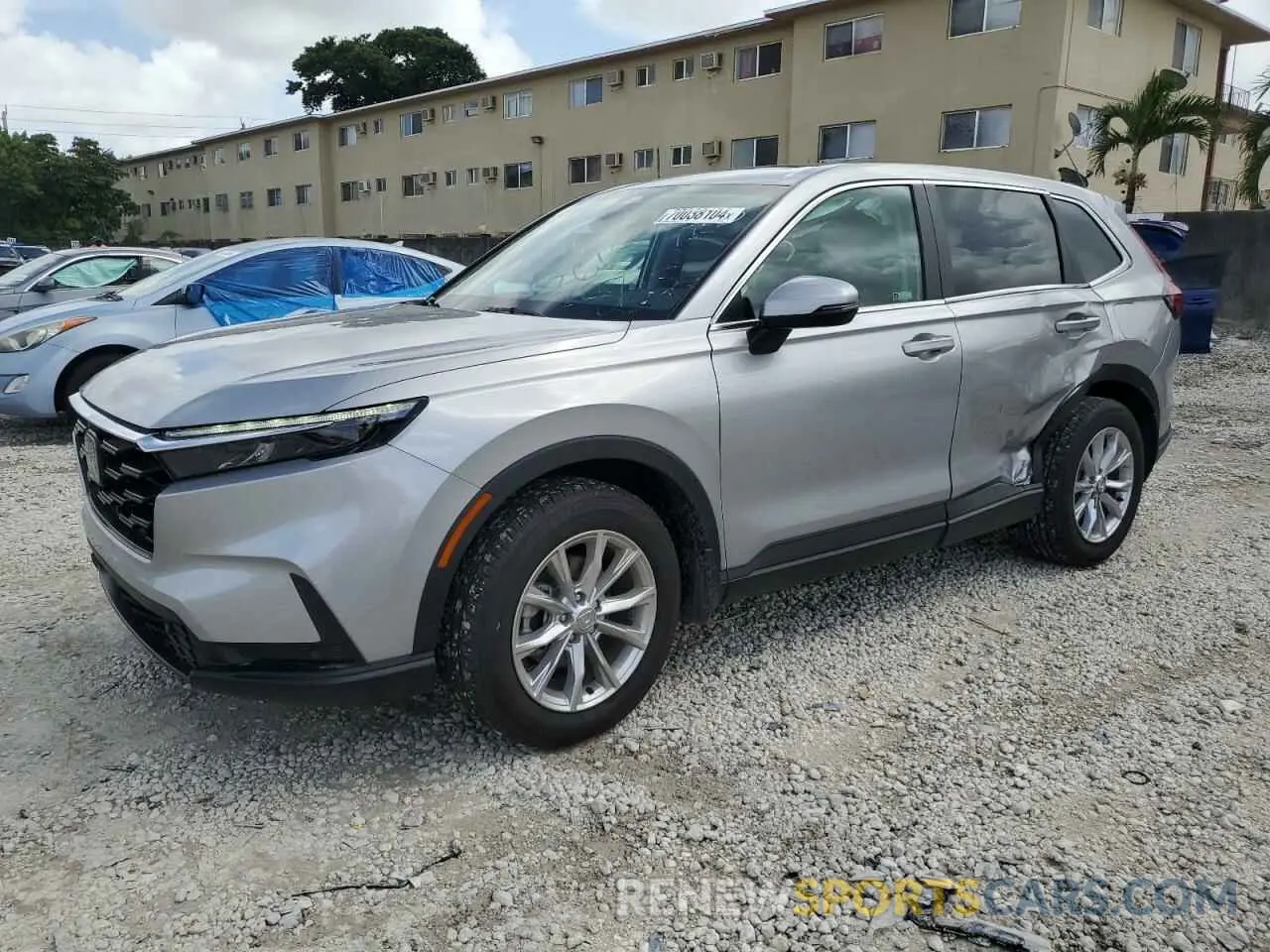 1 Photograph of a damaged car 2HKRS4H74RH473619 HONDA CRV 2024