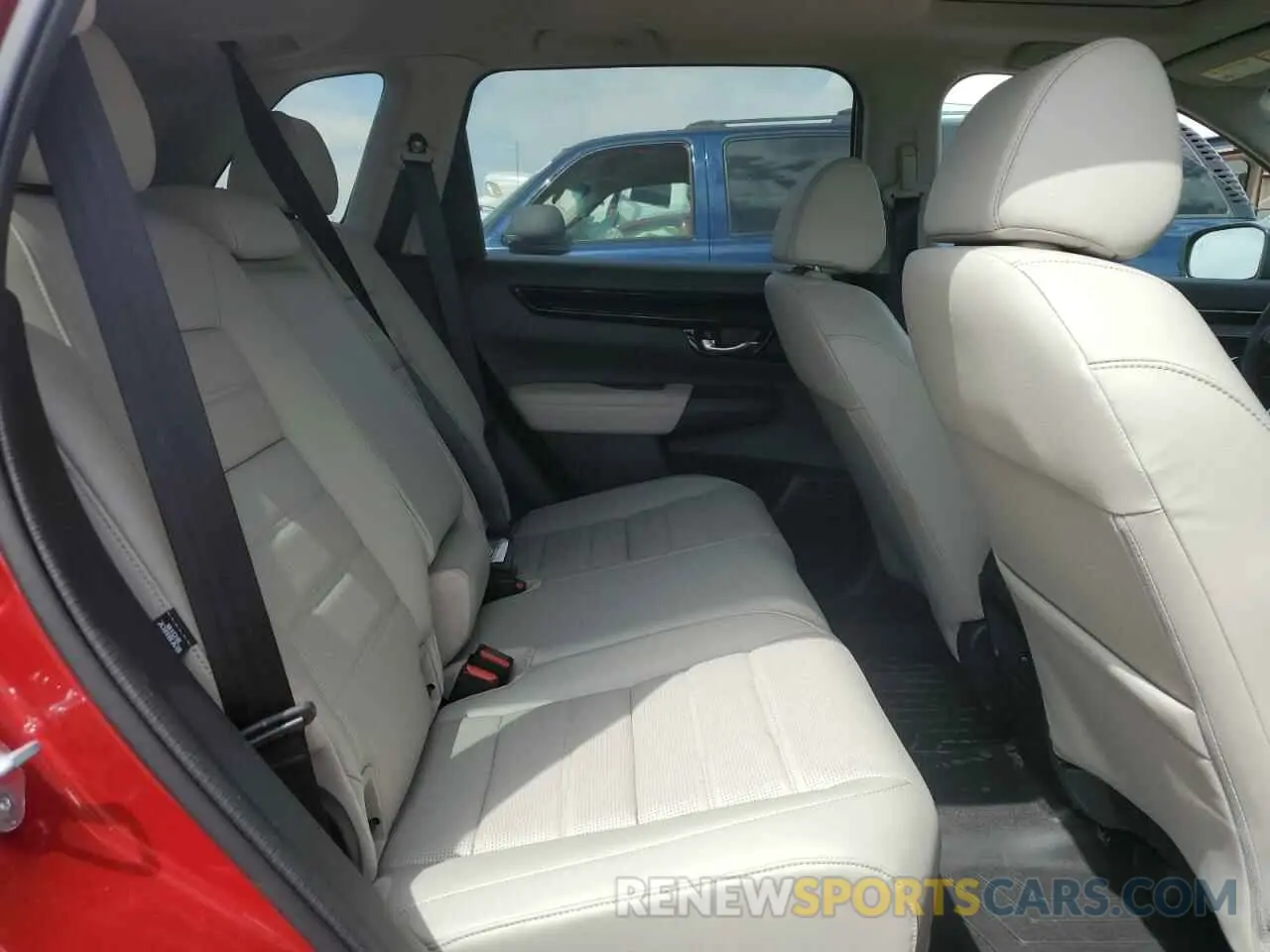 11 Photograph of a damaged car 2HKRS4H77RH473937 HONDA CRV 2024
