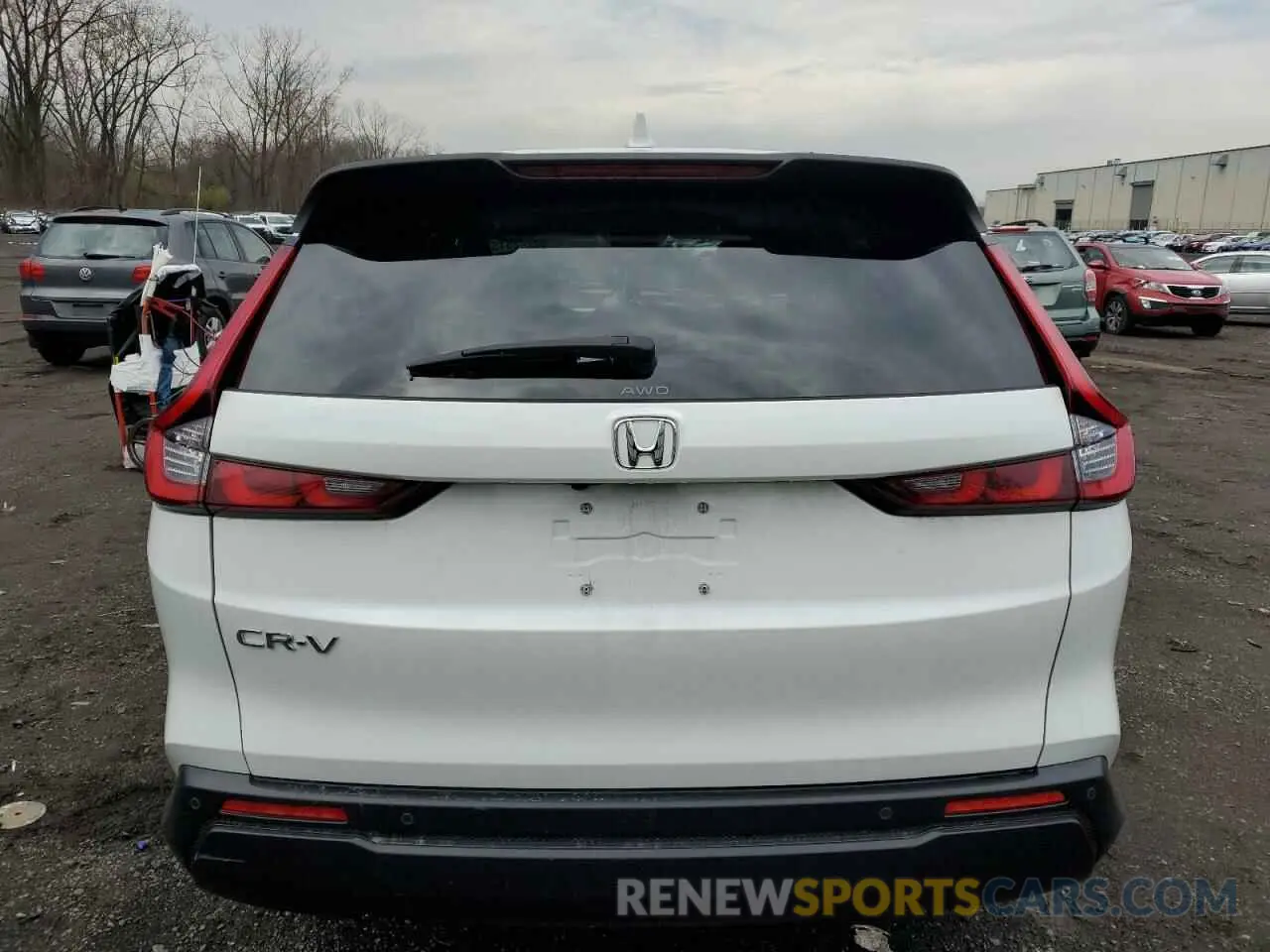 6 Photograph of a damaged car 2HKRS4H78RH404464 HONDA CRV 2024