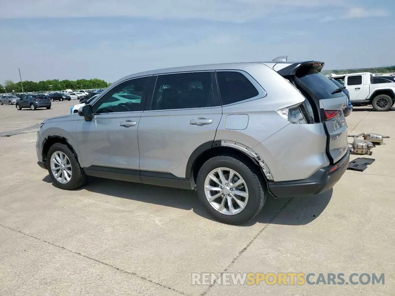 2 Photograph of a damaged car 2HKRS4H79RH421516 HONDA CRV 2024