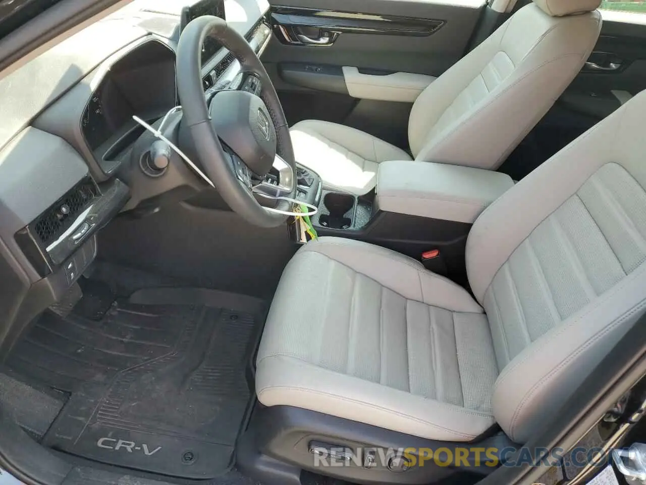 7 Photograph of a damaged car 2HKRS4H79RH470358 HONDA CRV 2024