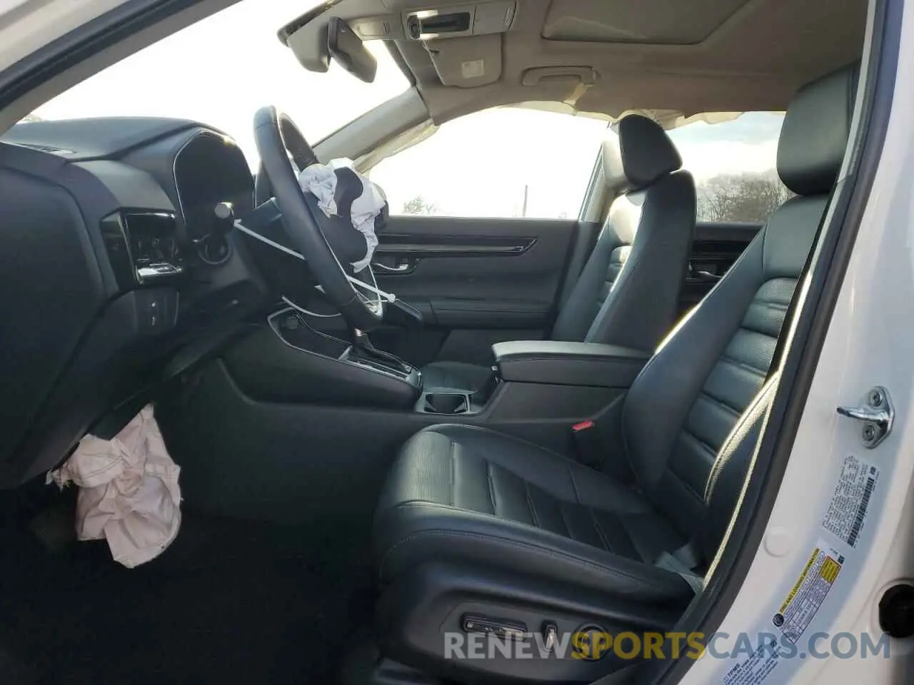 7 Photograph of a damaged car 2HKRS4H7XRH446358 HONDA CRV 2024