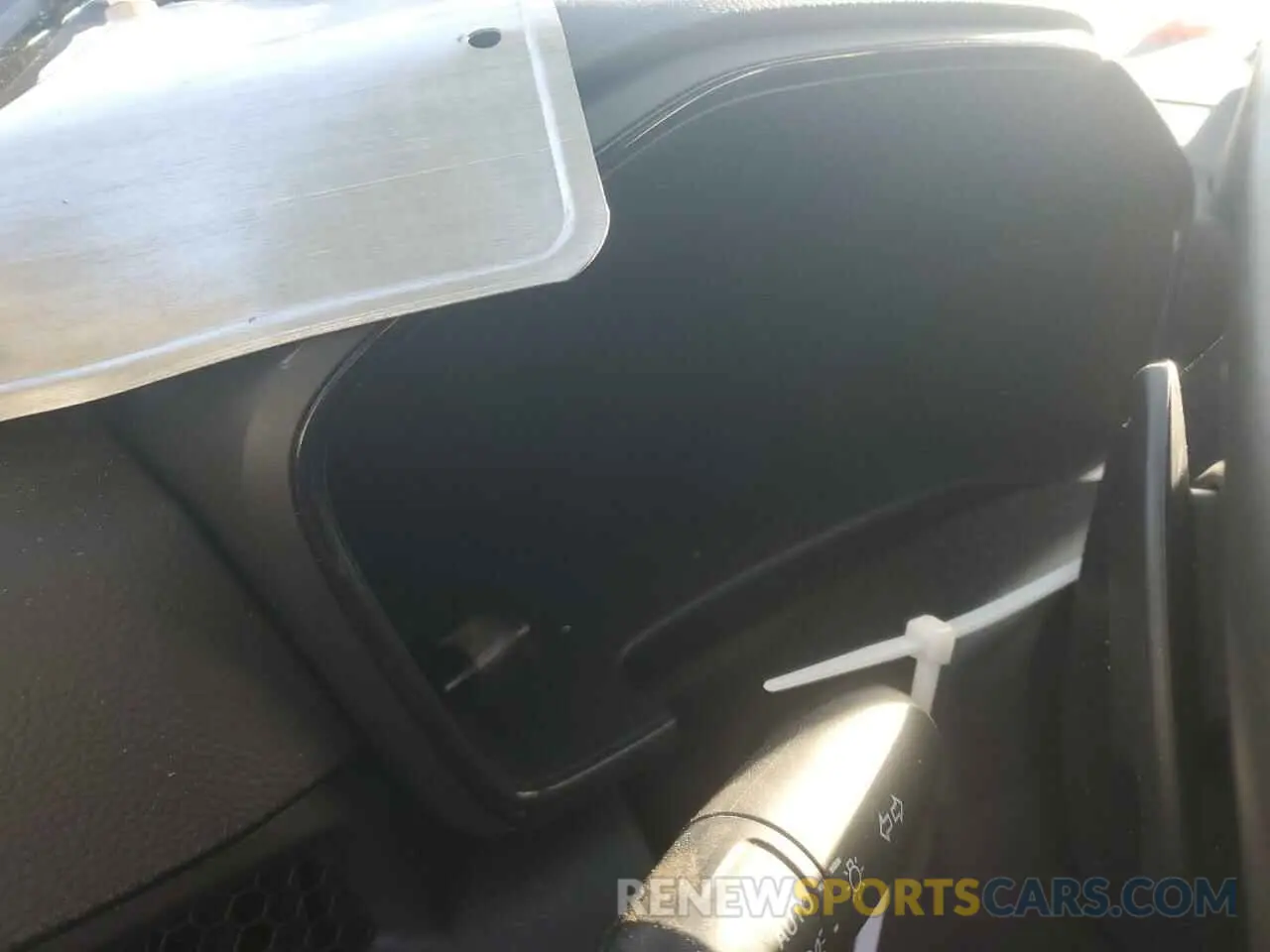 9 Photograph of a damaged car 2HKRS6H53RH803955 HONDA CRV 2024