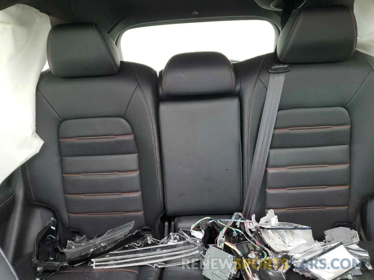 10 Photograph of a damaged car 2HKRS6H73RH201025 HONDA CRV 2024