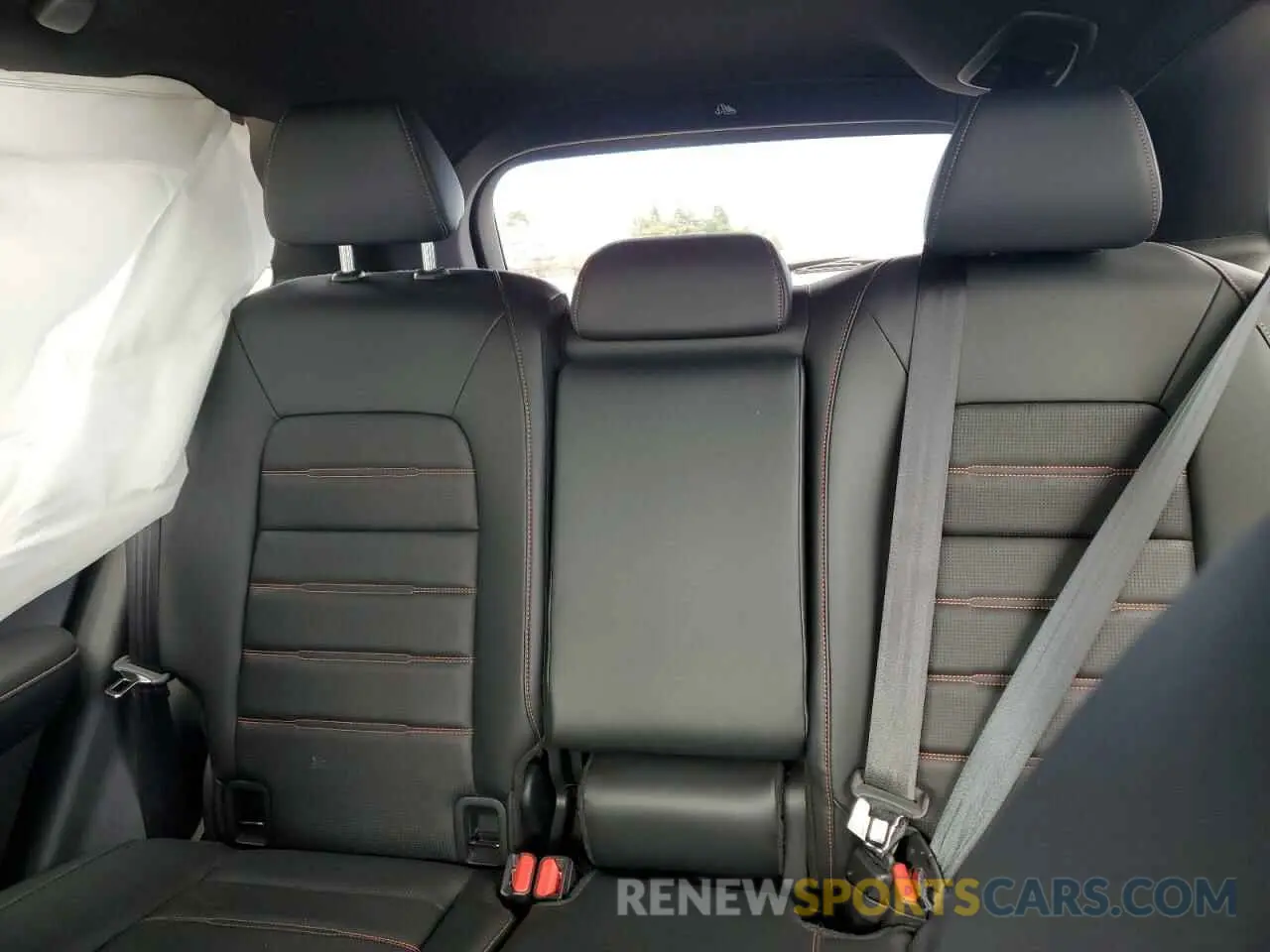 10 Photograph of a damaged car 2HKRS6H84RH810486 HONDA CRV 2024