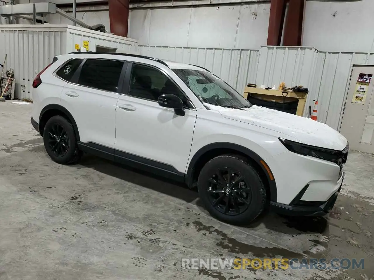 4 Photograph of a damaged car 2HKRS6H86RH813907 HONDA CRV 2024