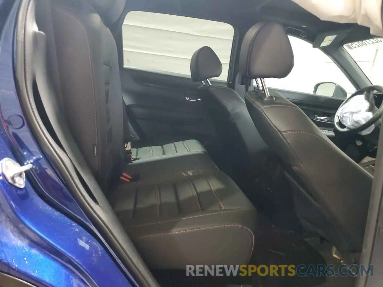 11 Photograph of a damaged car 2HKRS6H88RH812046 HONDA CRV 2024