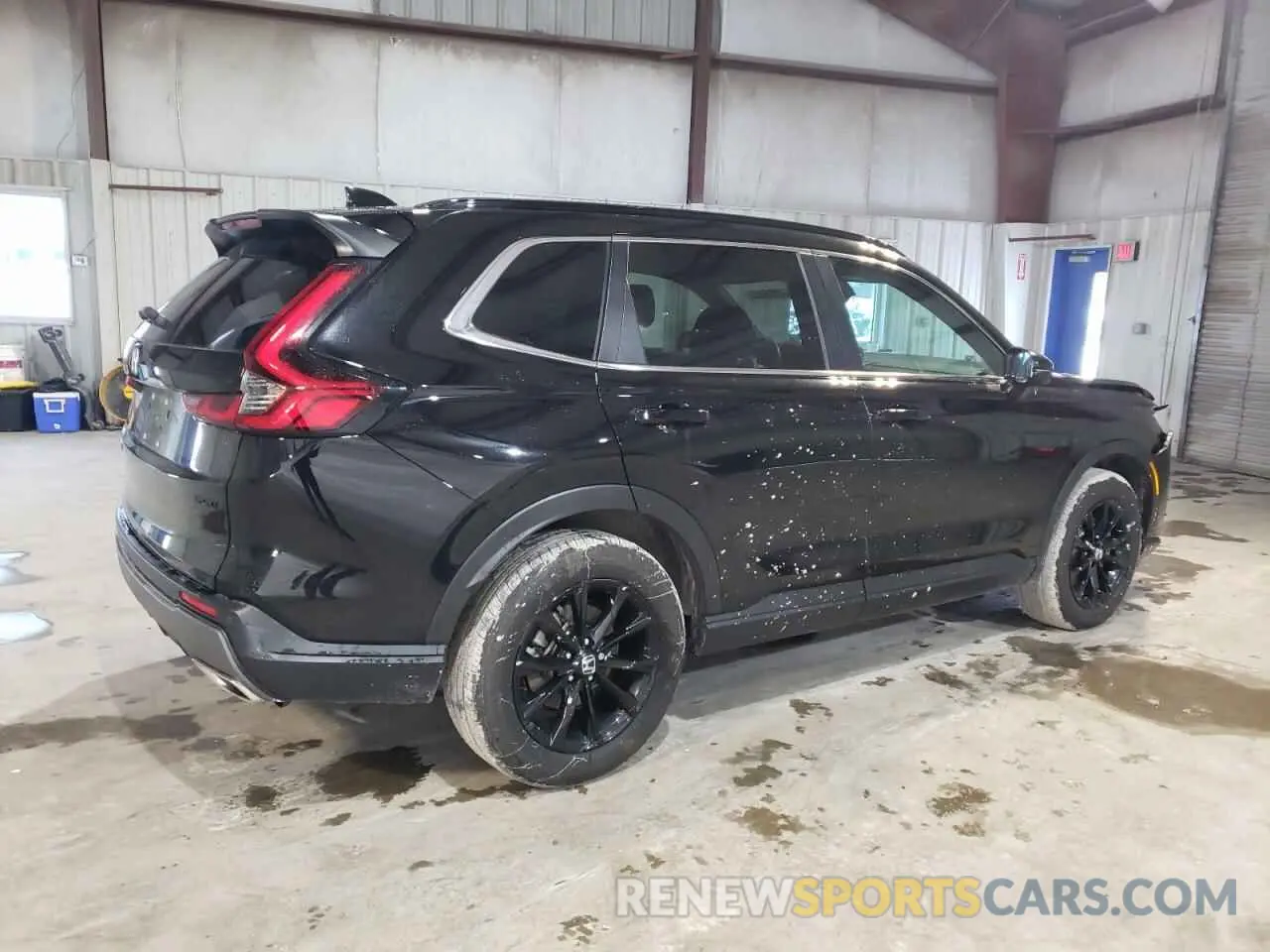 3 Photograph of a damaged car 2HKRS6H8XRH812792 HONDA CRV 2024
