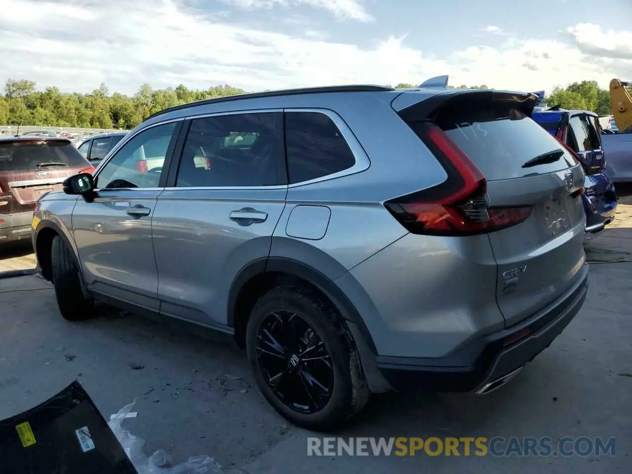 2 Photograph of a damaged car 2HKRS6H91RH800569 HONDA CRV 2024