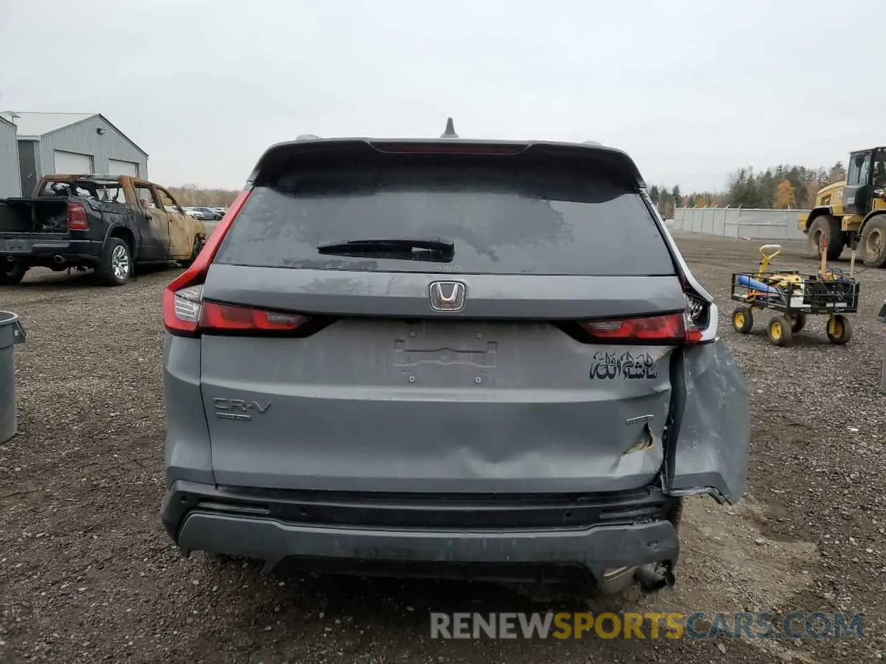 6 Photograph of a damaged car 2HKRS6H92RH214219 HONDA CRV 2024