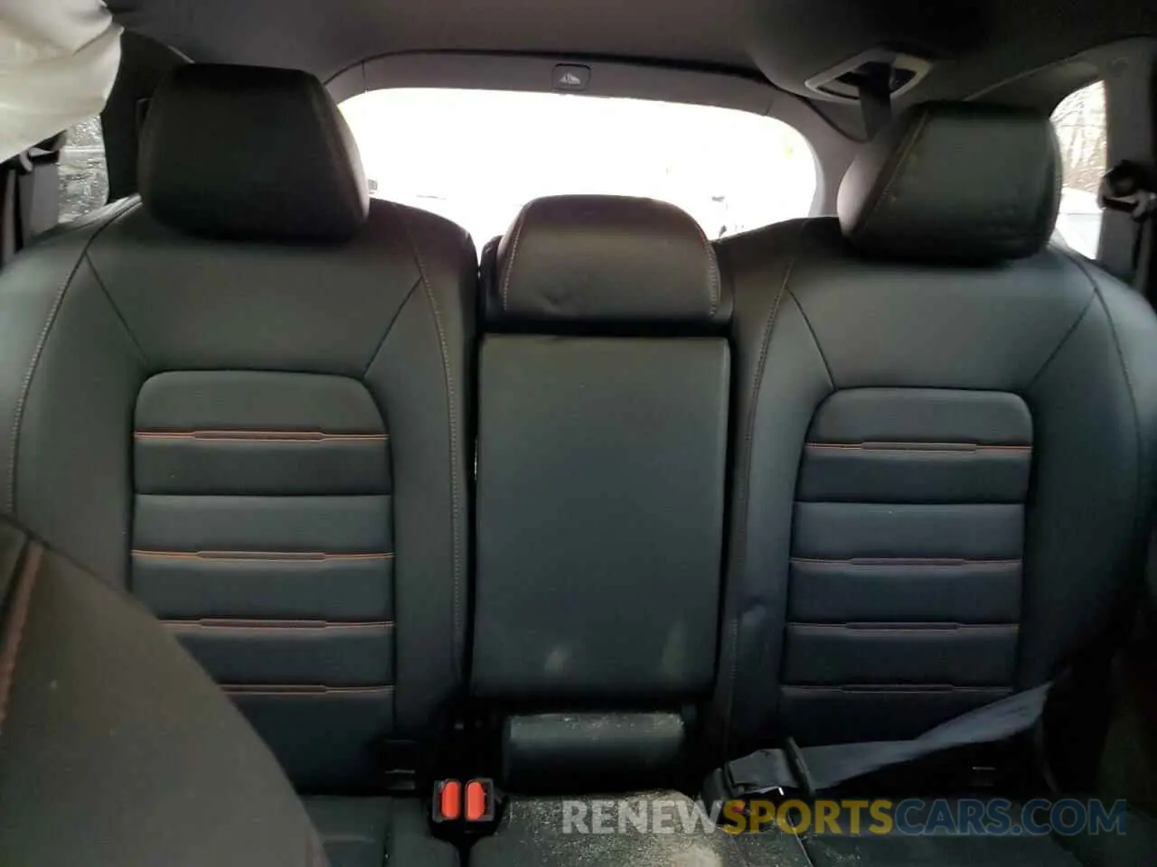 10 Photograph of a damaged car 2HKRS6H94RH221625 HONDA CRV 2024