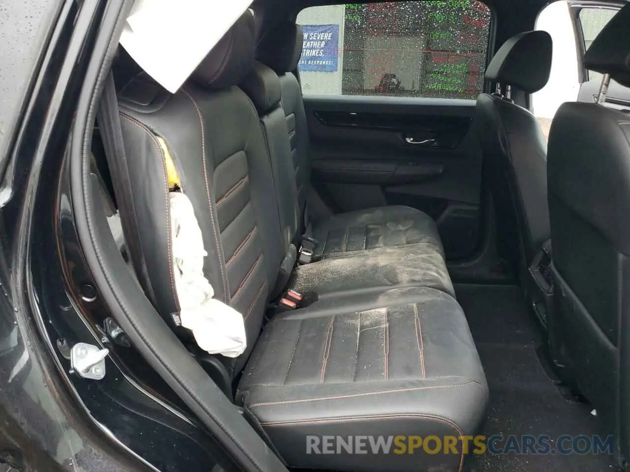11 Photograph of a damaged car 2HKRS6H94RH221625 HONDA CRV 2024
