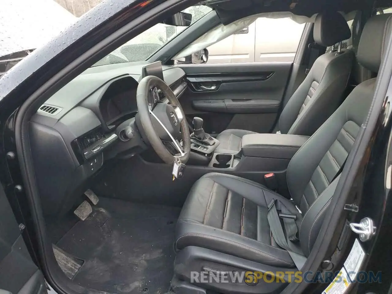 7 Photograph of a damaged car 2HKRS6H94RH221625 HONDA CRV 2024