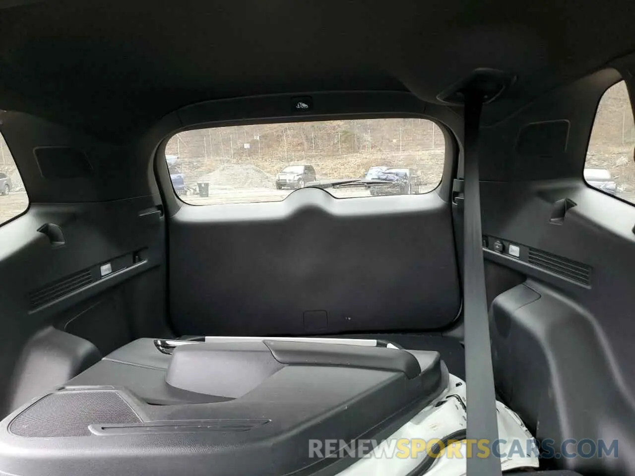 10 Photograph of a damaged car 2HKRS6H94RH806060 HONDA CRV 2024