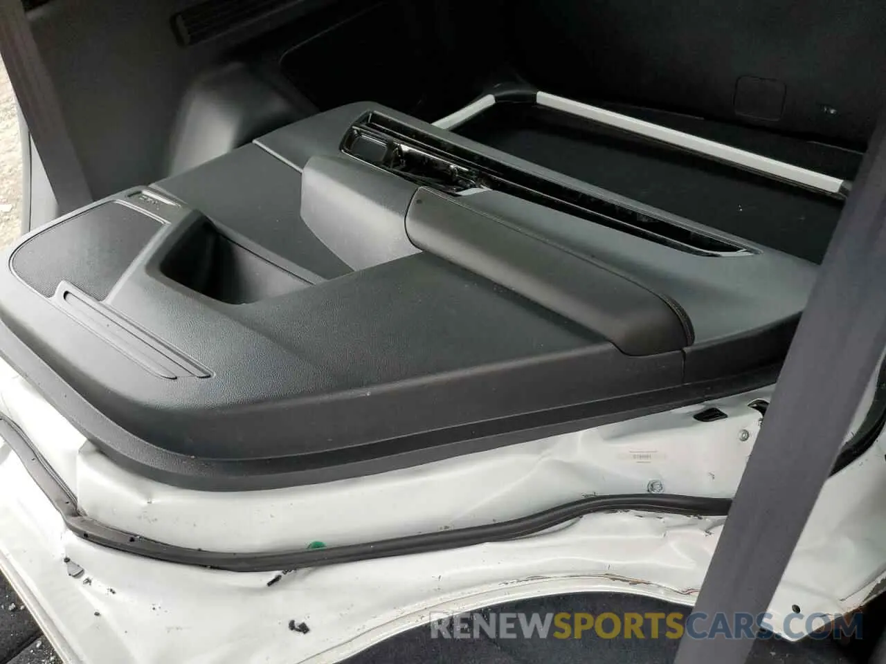 13 Photograph of a damaged car 2HKRS6H94RH806060 HONDA CRV 2024