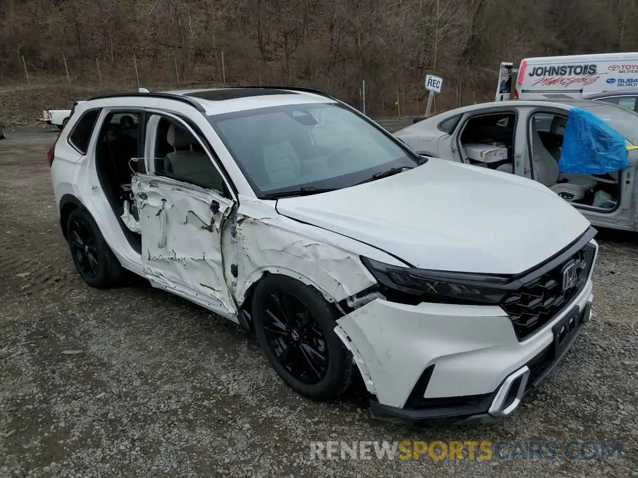 4 Photograph of a damaged car 2HKRS6H94RH806060 HONDA CRV 2024