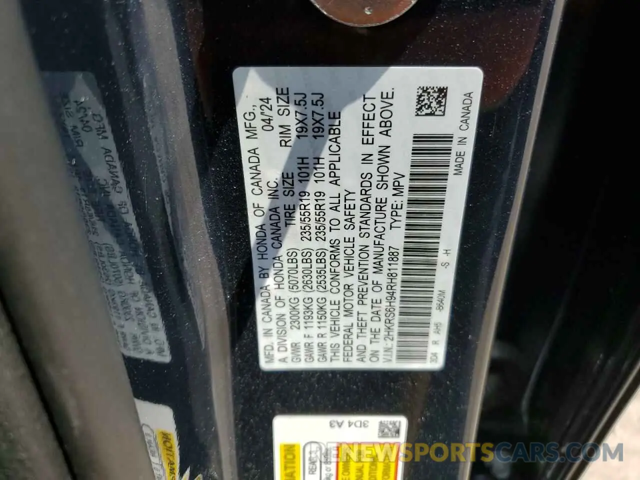 14 Photograph of a damaged car 2HKRS6H94RH811887 HONDA CRV 2024