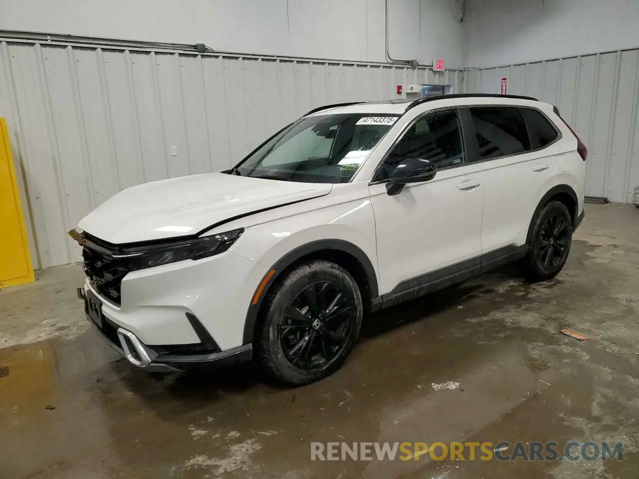 1 Photograph of a damaged car 2HKRS6H96RH802172 HONDA CRV 2024