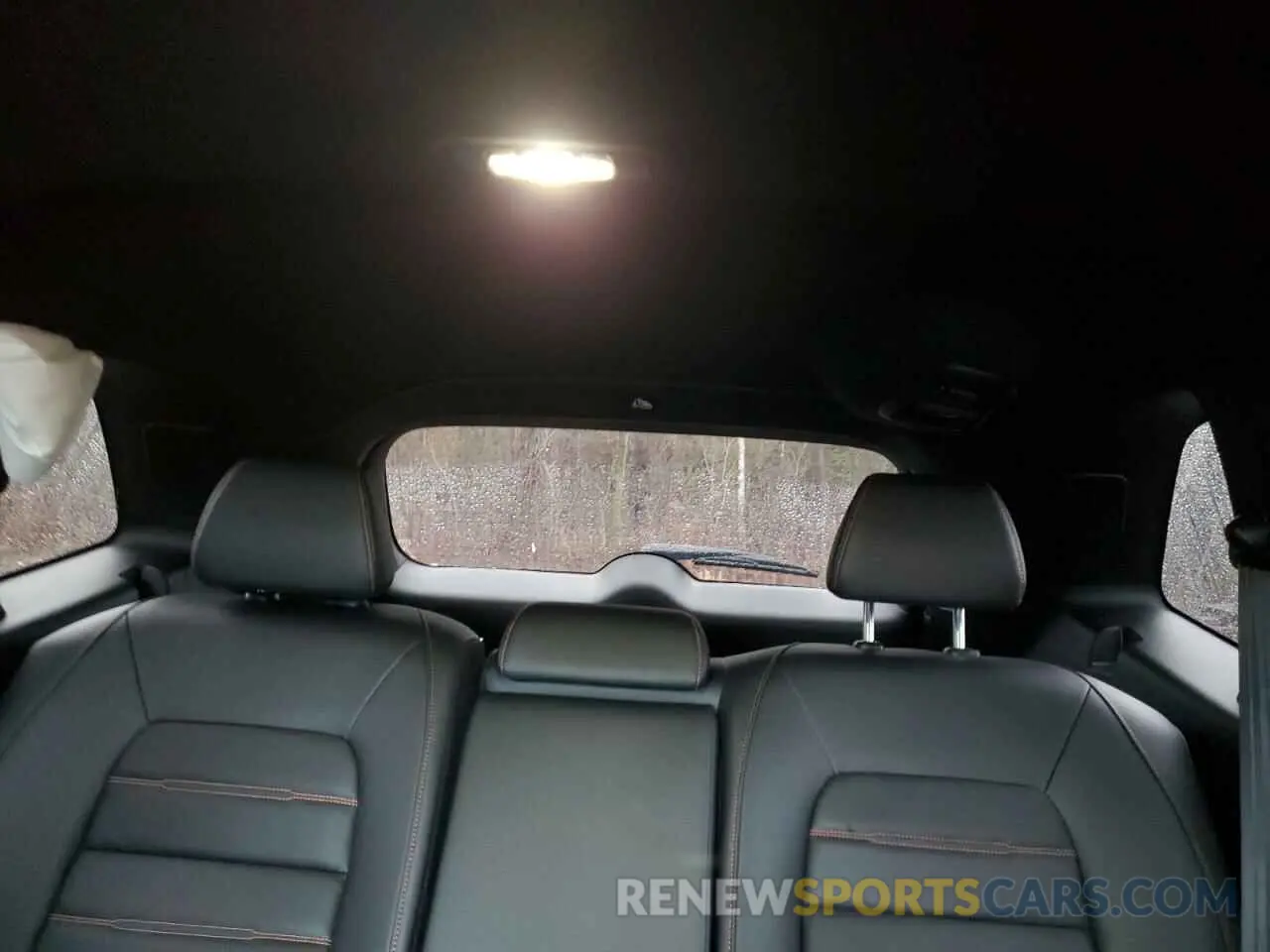 10 Photograph of a damaged car 2HKRS6H98RH217559 HONDA CRV 2024