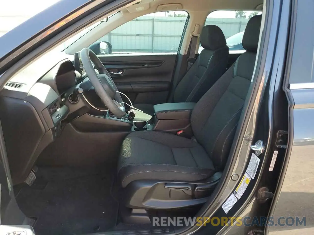 7 Photograph of a damaged car 5J6RS3H20RL000434 HONDA CRV 2024