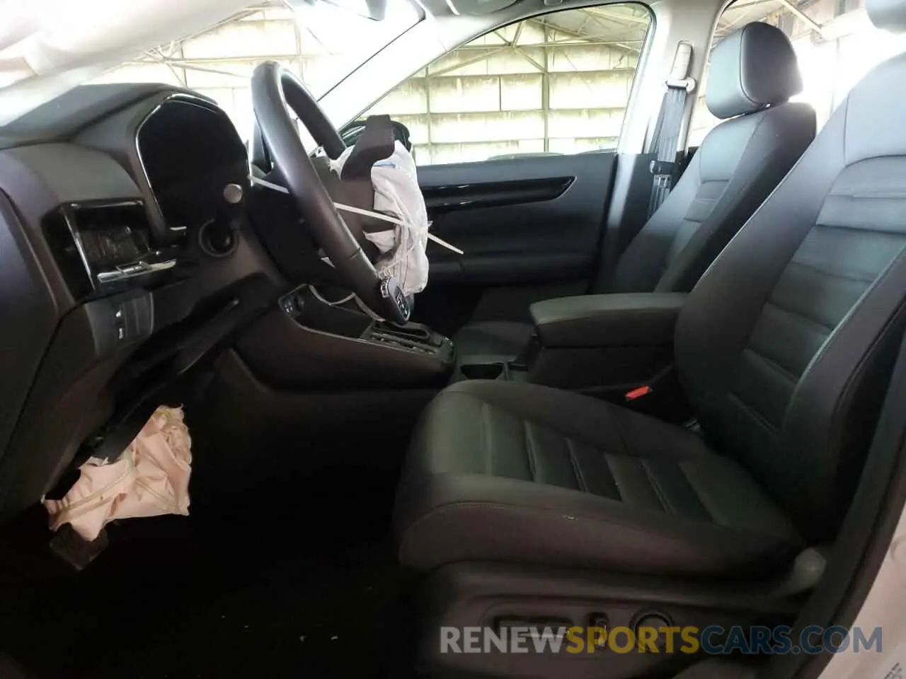 7 Photograph of a damaged car 5J6RS3H79RL005854 HONDA CRV 2024
