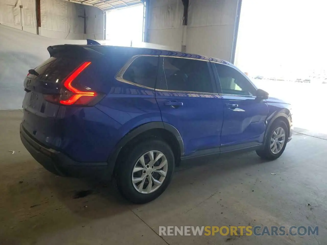 3 Photograph of a damaged car 5J6RS4H22RL001672 HONDA CRV 2024