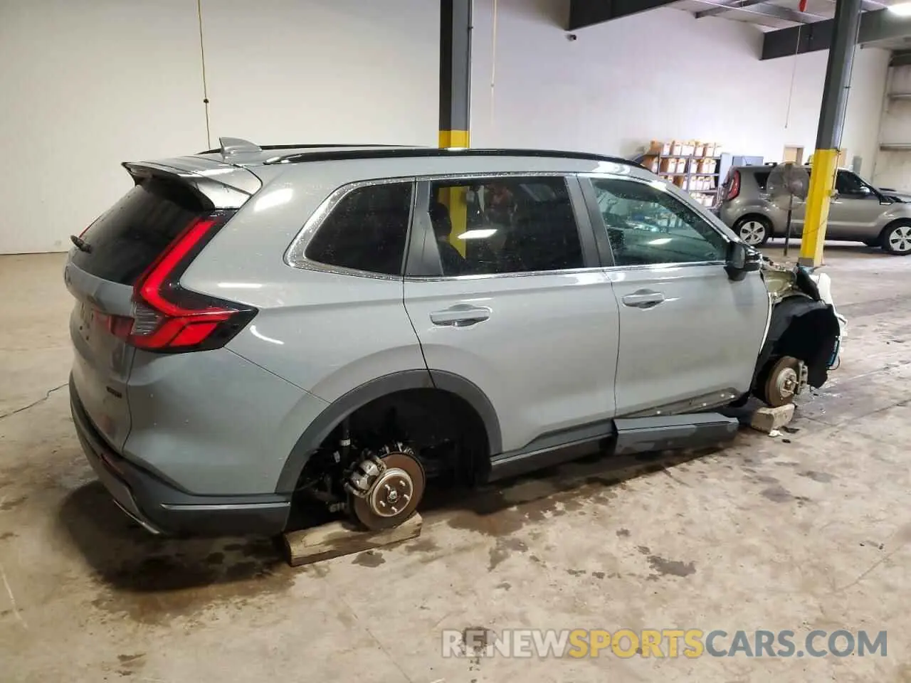 3 Photograph of a damaged car 5J6RS6H50RL007864 HONDA CRV 2024