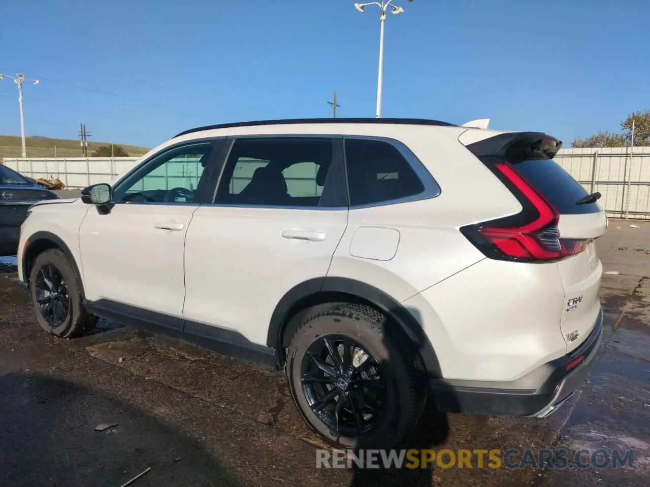 2 Photograph of a damaged car 5J6RS6H52RL029557 HONDA CRV 2024