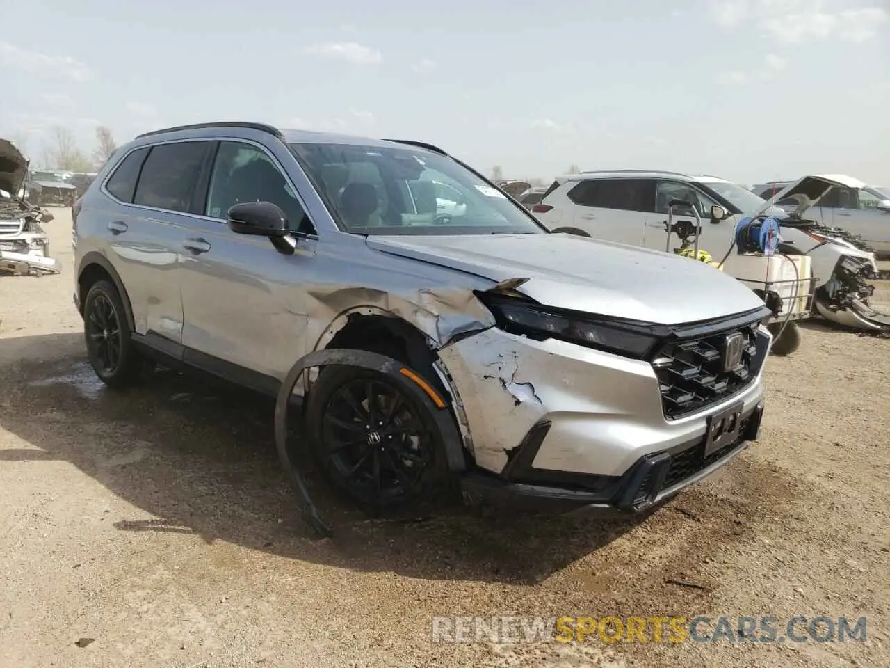 4 Photograph of a damaged car 5J6RS6H53RL028689 HONDA CRV 2024