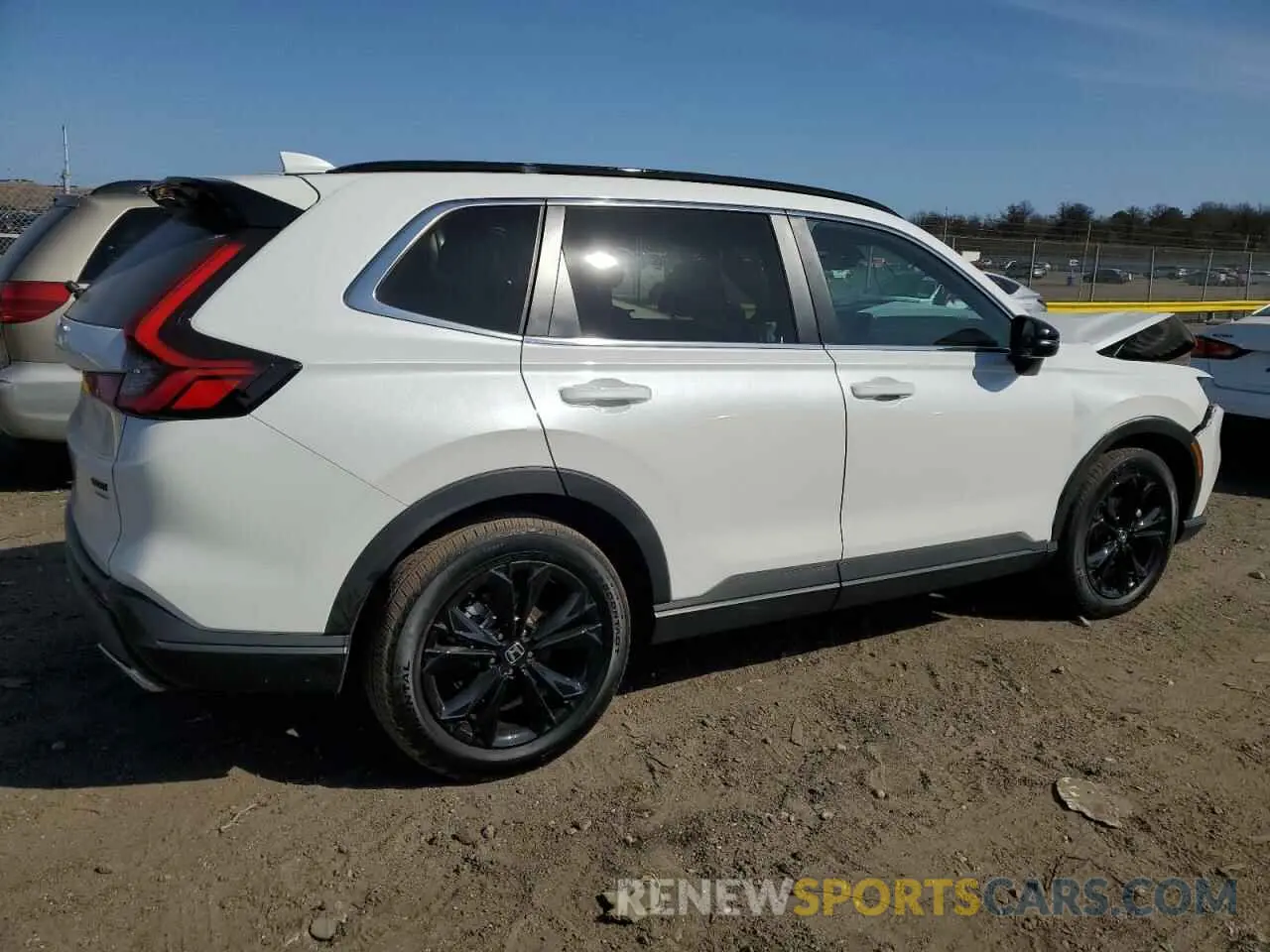 3 Photograph of a damaged car 5J6RS6H91RL027432 HONDA CRV 2024