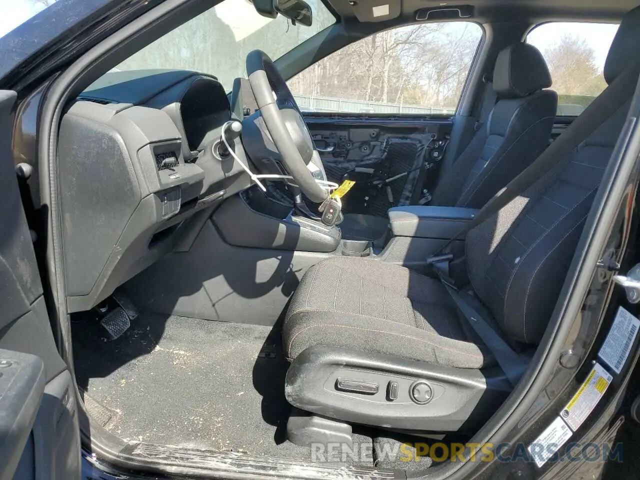 7 Photograph of a damaged car 7FARS5H56RE030718 HONDA CRV 2024