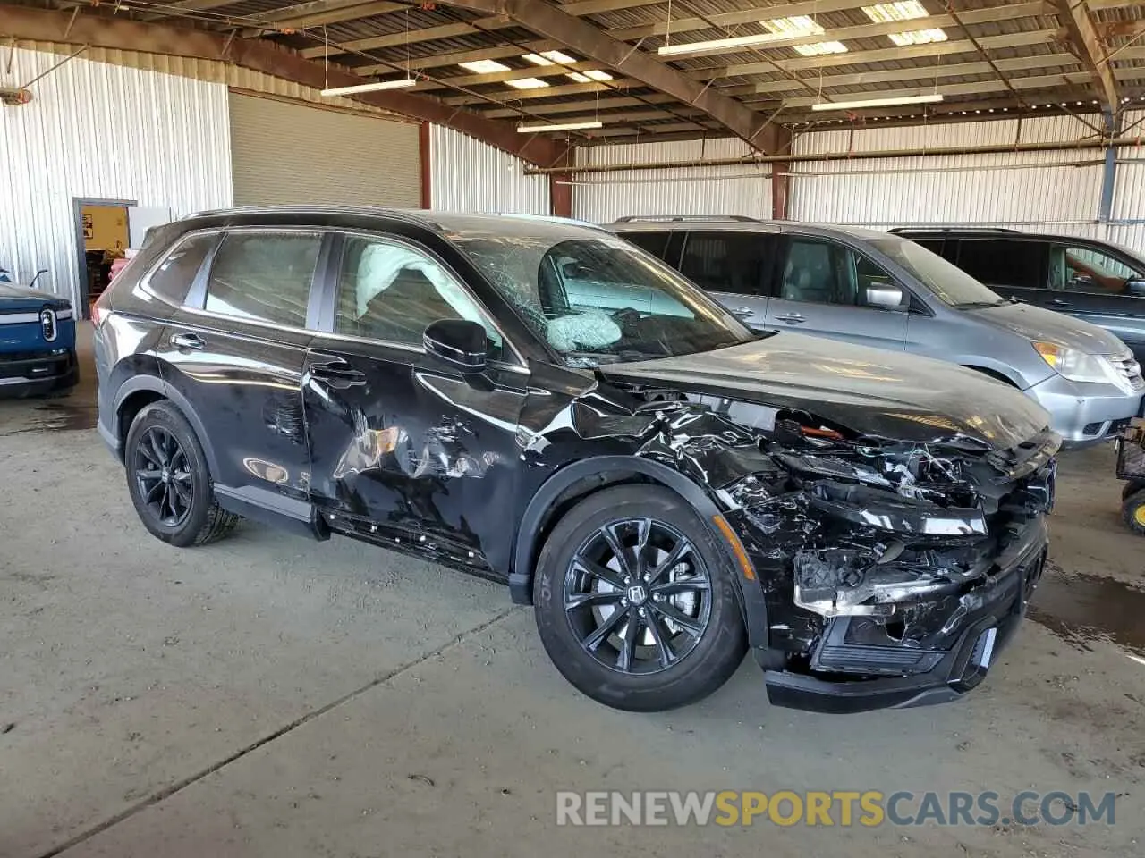 4 Photograph of a damaged car 7FARS5H59RE038022 HONDA CRV 2024