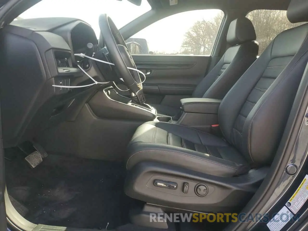 7 Photograph of a damaged car 7FARS5H80RE026514 HONDA CRV 2024
